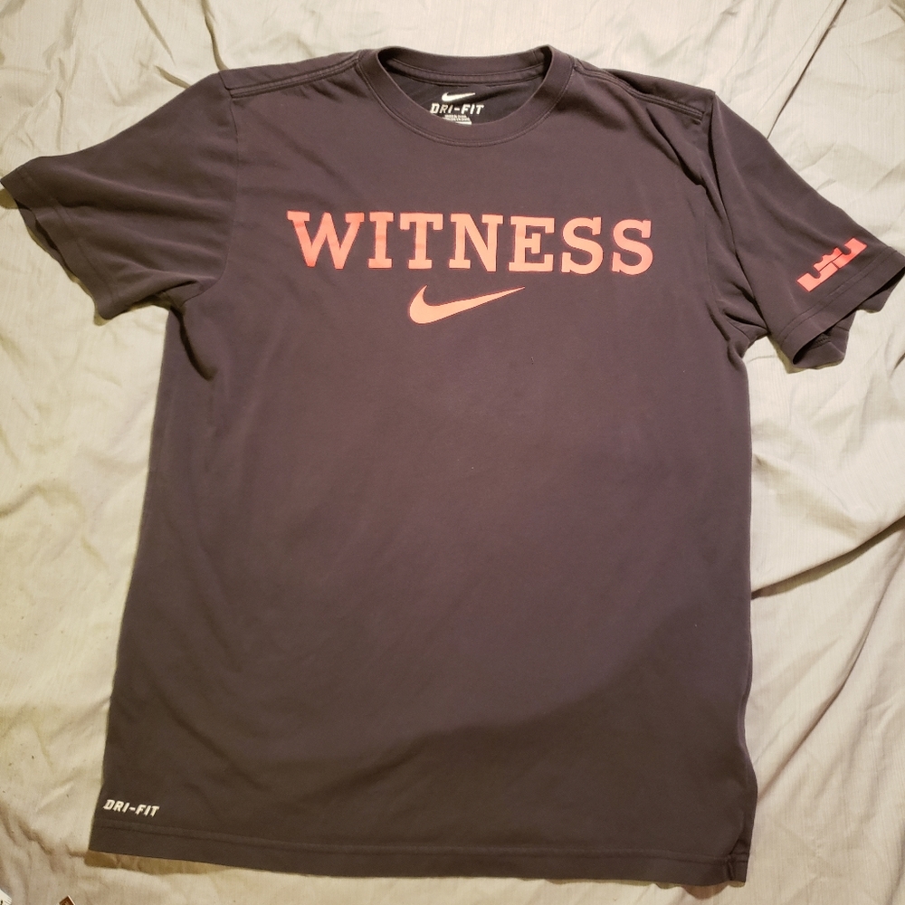 Nike Dri Fit Lebron James Witness T Shirt Men Medium Grey Short Sleeve